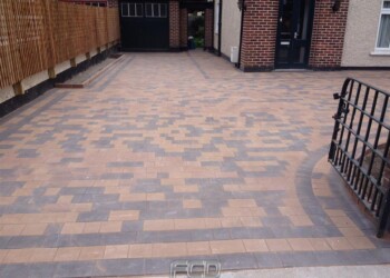 Block Paving Contractors Irlam Block Paving Restoration In Irlam Block Paving Installations In Irlam Driveways Experts In Irlam Paved Driveways contractors in Irlam Paving contractors in Irlam Driveway paving company in Irlam Driveways contractors In Irlam