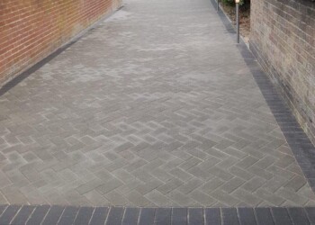 Block Paving Contractors Irlam Block Paving Restoration In Irlam Block Paving Installations In Irlam Driveways Experts In Irlam Paved Driveways contractors in Irlam Paving contractors in Irlam Driveway paving company in Irlam Driveways contractors In Irlam